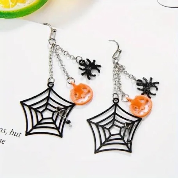 n/a Jewelry - Gothic Spider Web Halloween Pumpkin Earrings